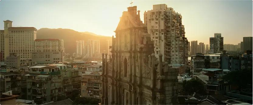 短视频时代下的精神分裂（“骗骗”喜欢你）影评