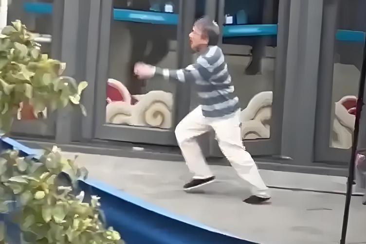 成龙重出江湖，4部动作大片待映，更大计划或在后头