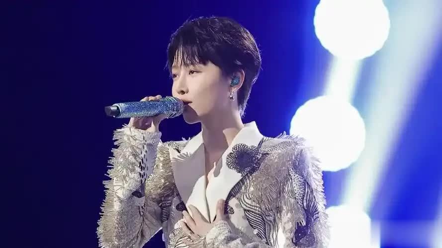天赐的声音6将录：8常驻4飞行，2强实力超女竞技