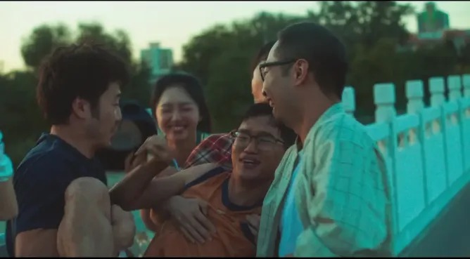 电影人的白日梦，工具要不要卖身？