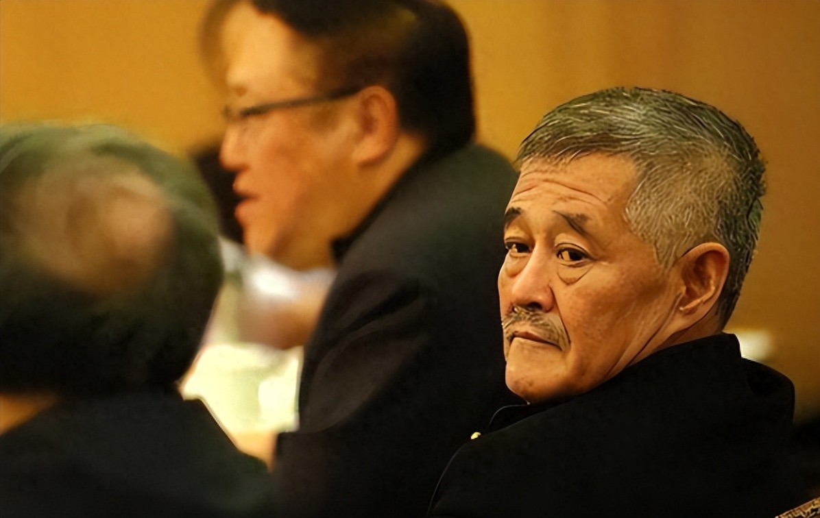 赵本山长子赵铁蛋因病去世，女儿成网红，上亿家产花落谁家?