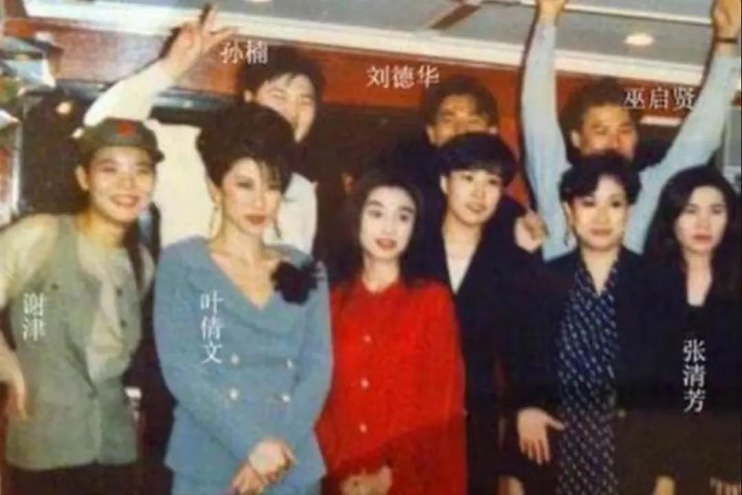 春晚爆红后，她洗完澡从23楼一跃而下，临终时说：妈，我好后悔