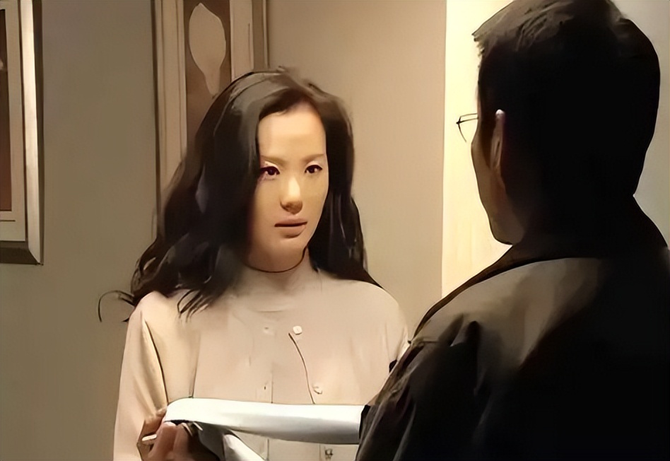 她陪伴陈道明8年，2亿身价不求名分，转身嫁王菲初恋成人生赢家