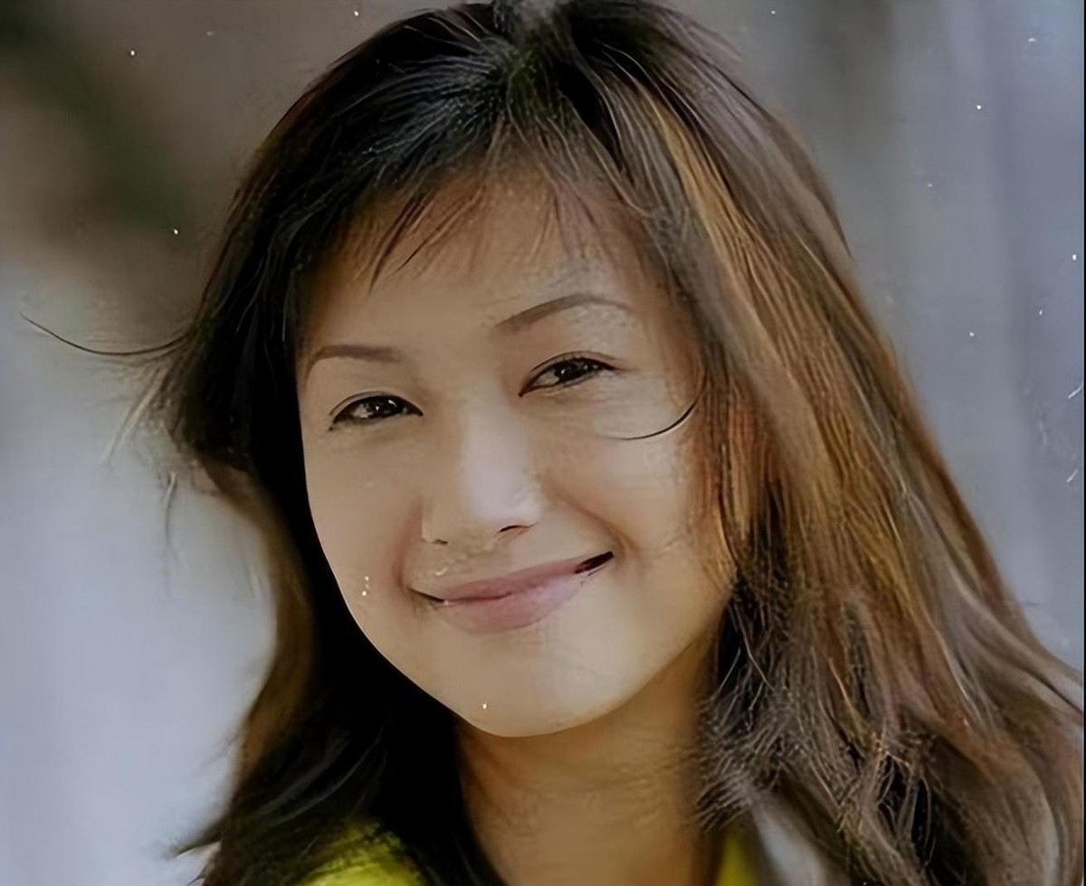 从19岁起男人不断，至今还没玩够，“风流才女”徐静蕾现形记