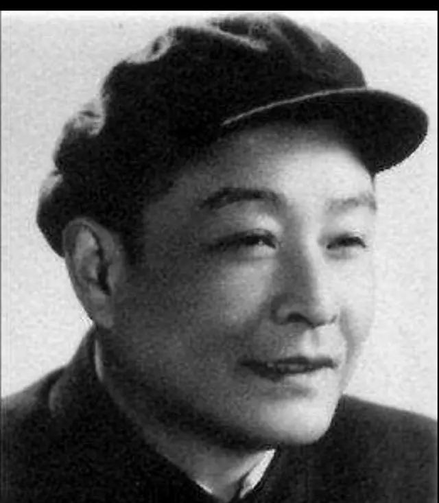 他演了40多年配角，观众见他就想笑，58岁才成婚，67岁就遗憾离世