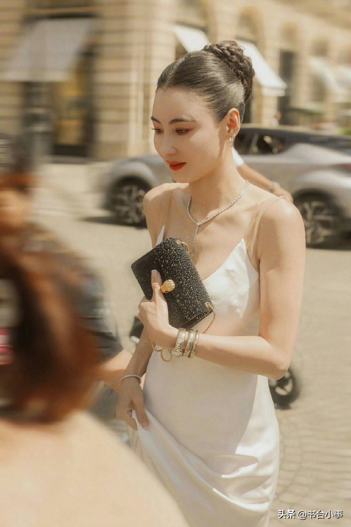 张柏芝的随拍时光，这身材也太好了吧~