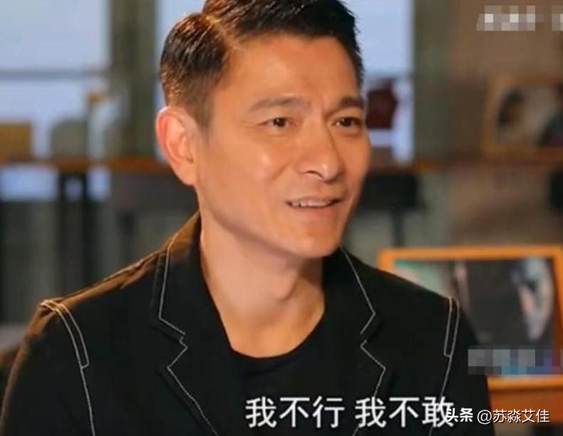 乐坛最大的笑话，一首代表作都没的歌手，却敢当评委自称乐坛的神