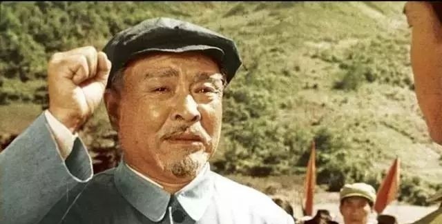 他演了40多年配角，观众见他就想笑，58岁才成婚，67岁就遗憾离世