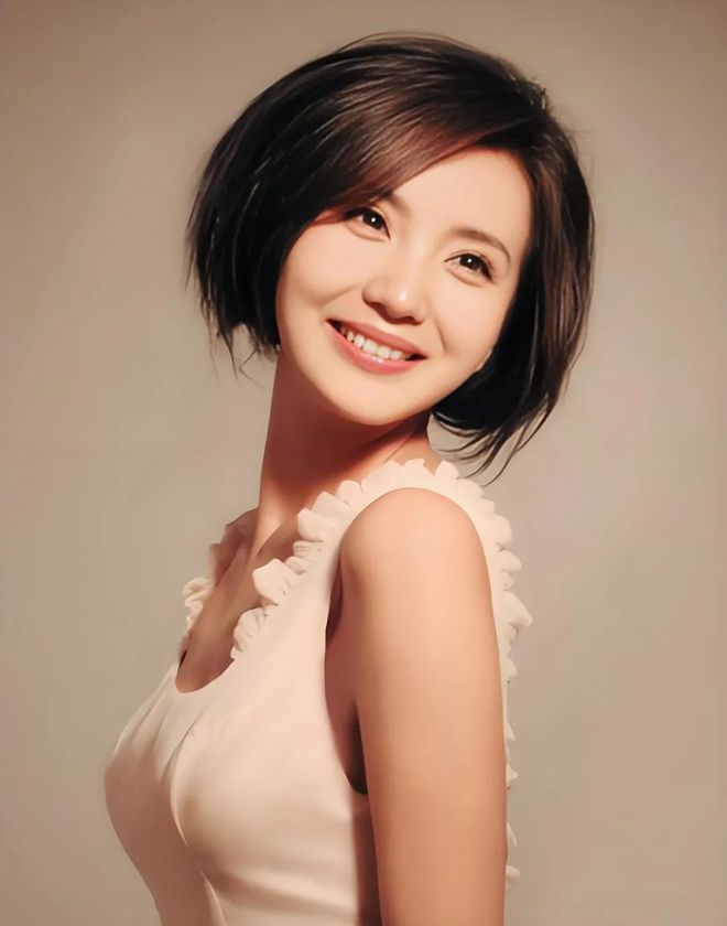 “万人迷”陈好：30岁嫁给二婚刘海峰，婚后连生3胎如今十分幸福
