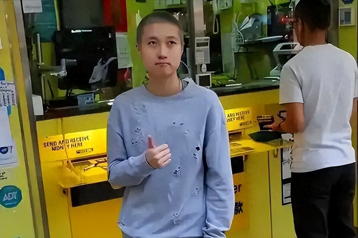 成龙私生女吴卓林：一生都被嫌弃，如今放下一切重获新生
