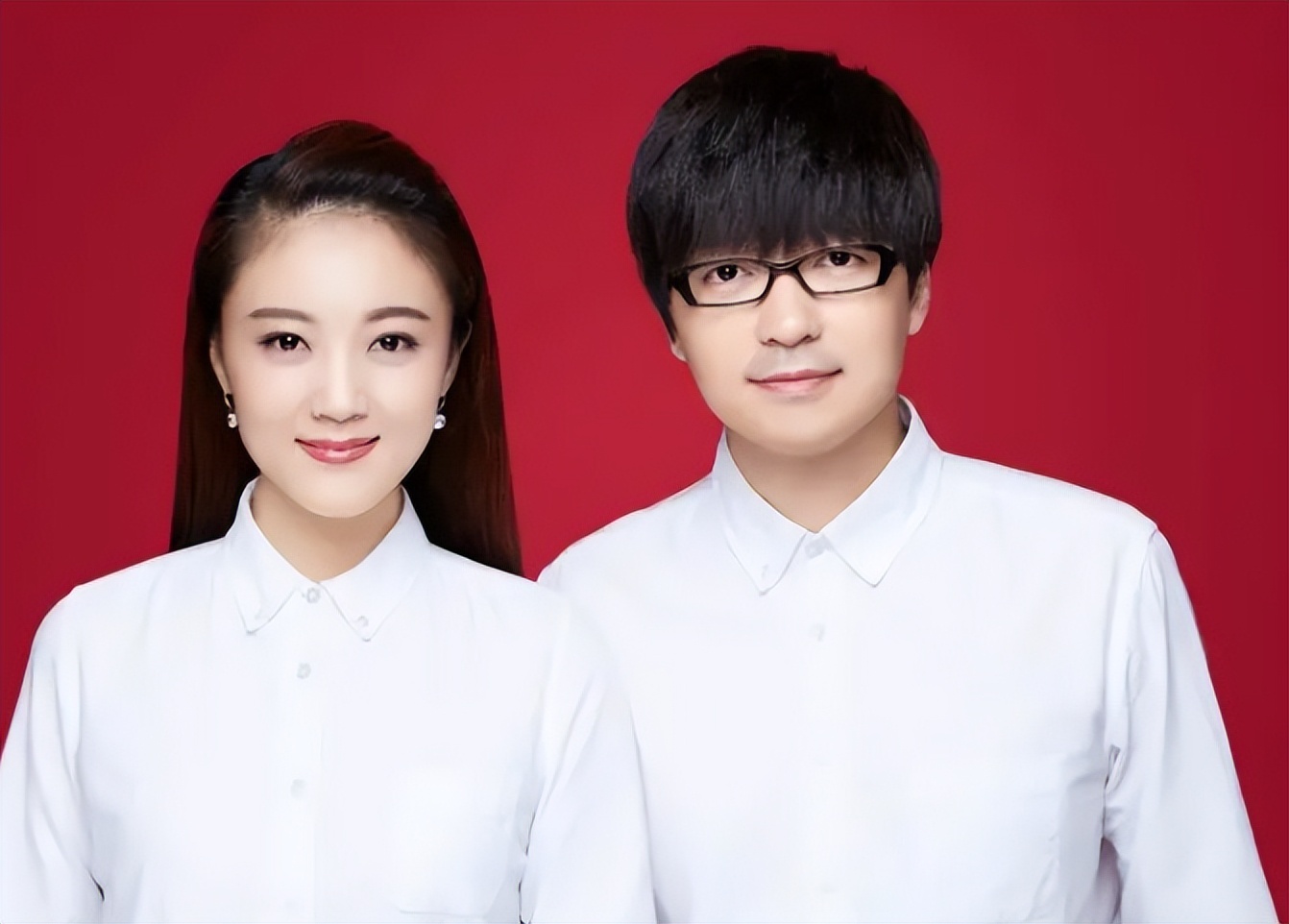 离婚6年，再看玖月奇迹王小玮和王小海的处境，夫妻差距一目了然